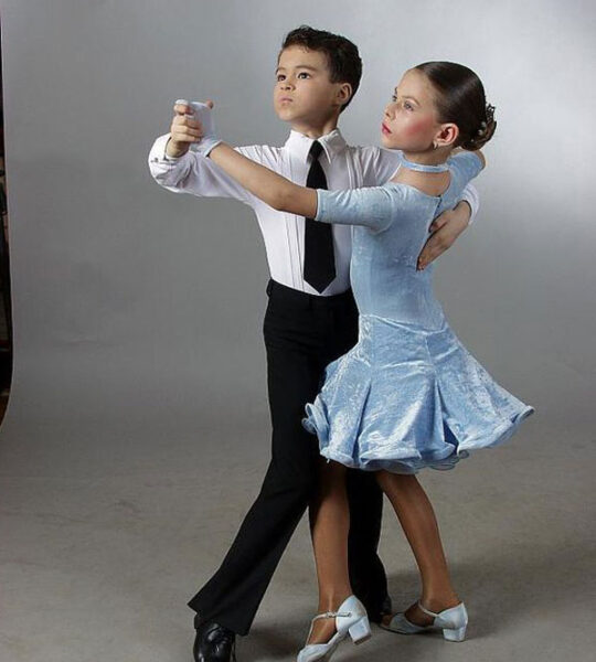 Lớp học nhảy khiêu vũ Dancesport Trẻ em – Từ 6 đến 10 tuổi